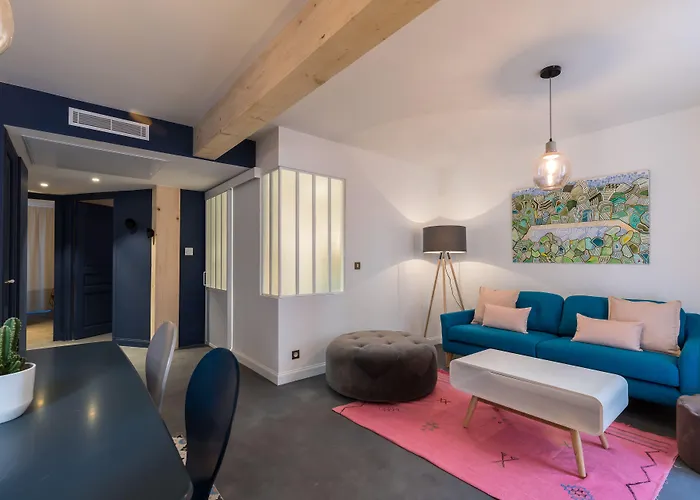 L'Abeille - Boutique Apartments